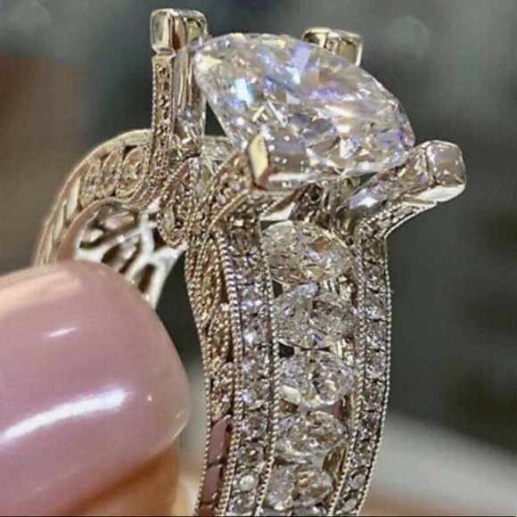 New Gorgeous 925 Silver Ring - Picture 2 of 11